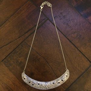Silpada’s Ahead of the Curve Necklace